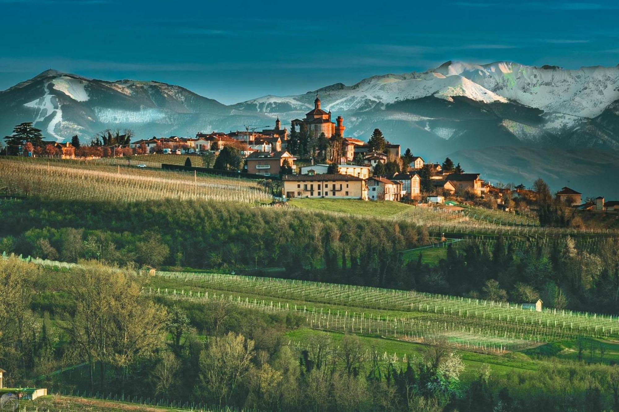 Vineho Lägenhet Barolo Exteriör bild